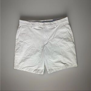 Vineyard Vines Shorts Mens Size 33 Beige Flat Front Chino Khakis Cotton